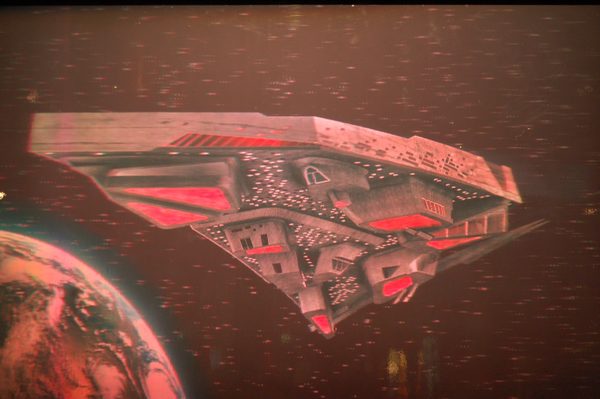 Hologramm des phaeno-Bauwerkes als fliegendes Raumschiff (Wird bei Klick vergrößert)