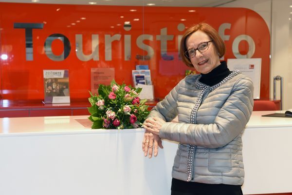 Dagmar Knopf hat 47 Jahre dem Braunschweig-Tourismus ein freundliches Gesicht gegeben. Heute verabschiedete sie sich in den wohlverdienten Ruhestand. (Wird bei Klick vergrößert)