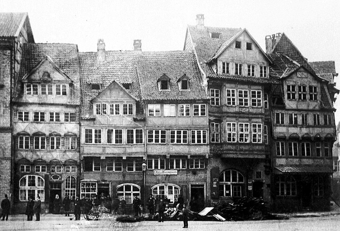 Altstadtmarkt Nordseite, 1867 (Wird bei Klick vergrößert)