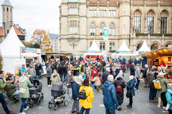 Vom 1. bis zum 3. November können Sie über den Genussmarkt Braunschweiger Land schlendern und sich kulinarisch verwöhnen lassen. (Wird bei Klick vergrößert)