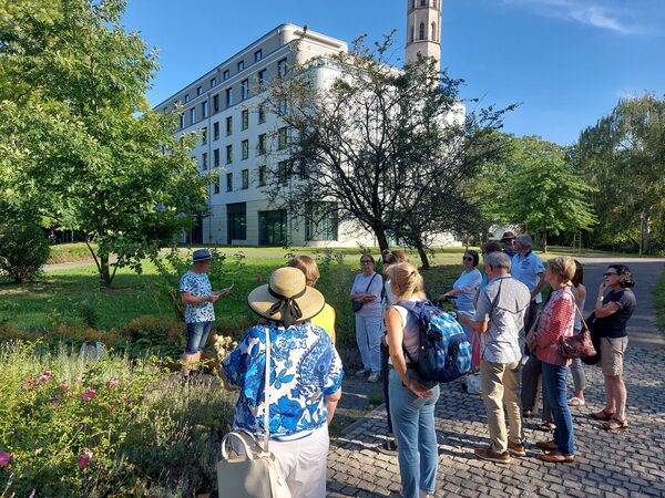 Literarischer Spaziergang im Bürgerpark. (Wird bei Klick vergrößert)