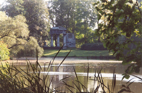 Portikus im Bürgerpark (Wird bei Klick vergrößert)