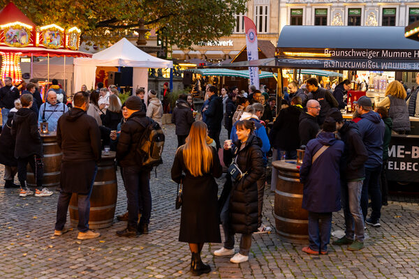 An vielen verschiedenen Orten der Innenstadt finden das ganze Jahr über attraktive Veranstaltungen statt. (Wird bei Klick vergrößert)