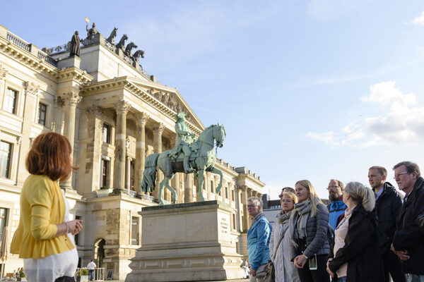 Das abwechslungsreiche Stadtführungsangebot lockte im Jahr 2024 insgesamt 27.105 Gäste und Einheimische auf Erkundungstour durch Braunschweig. (Wird bei Klick vergrößert)