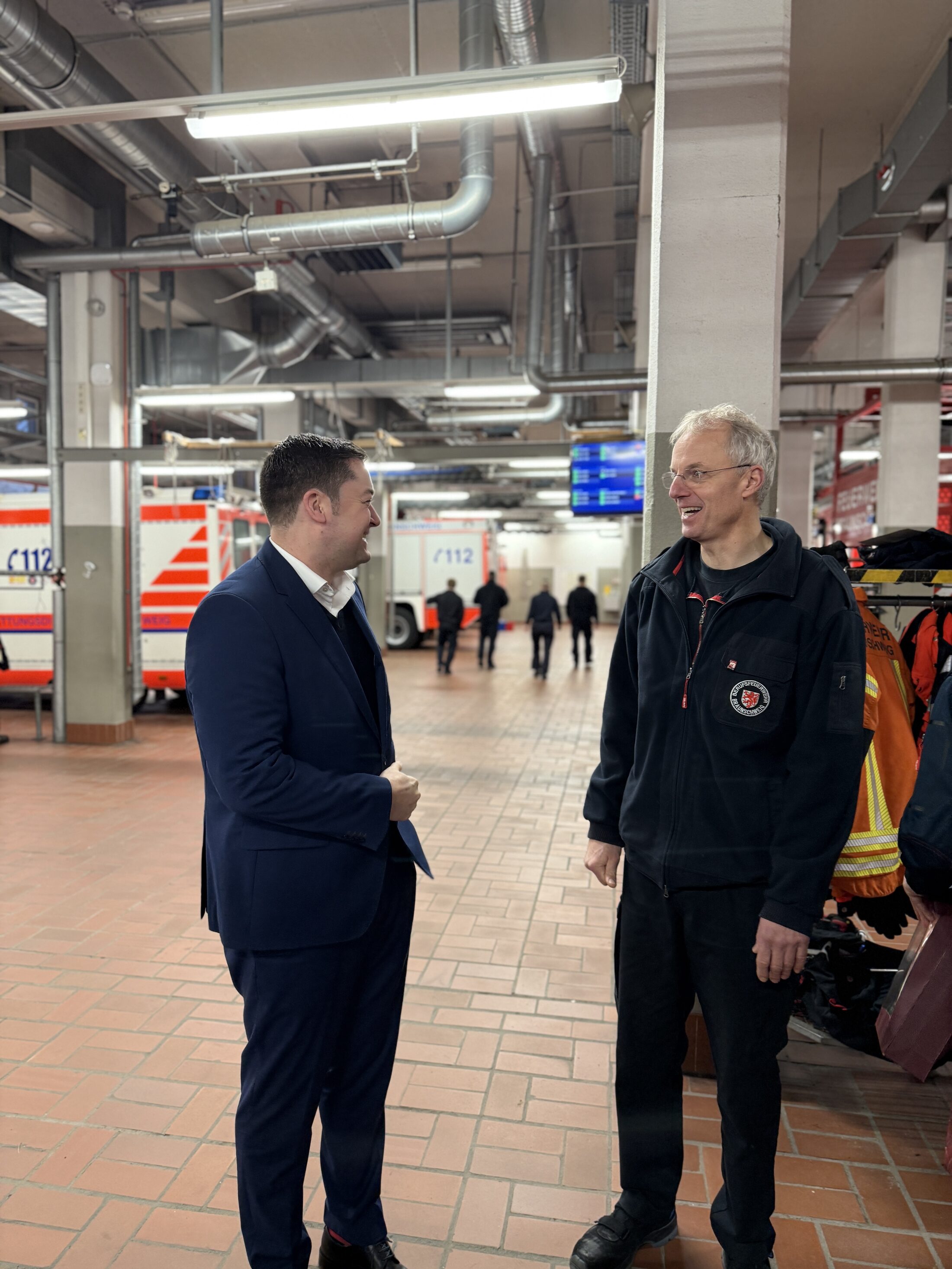 Heiligabend Besuch Feuerwehr (Wird bei Klick vergrößert)