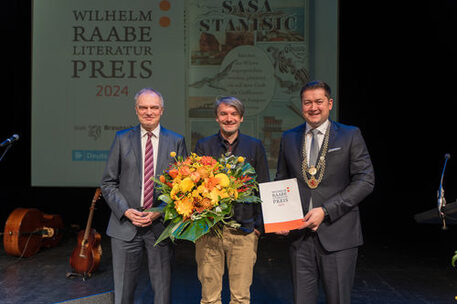 Deutschlandradio-Intendant Stefan Raue, Saša Stanišić, Oberbürgermeister Dr. Thorsten Kornblum (v.l.)