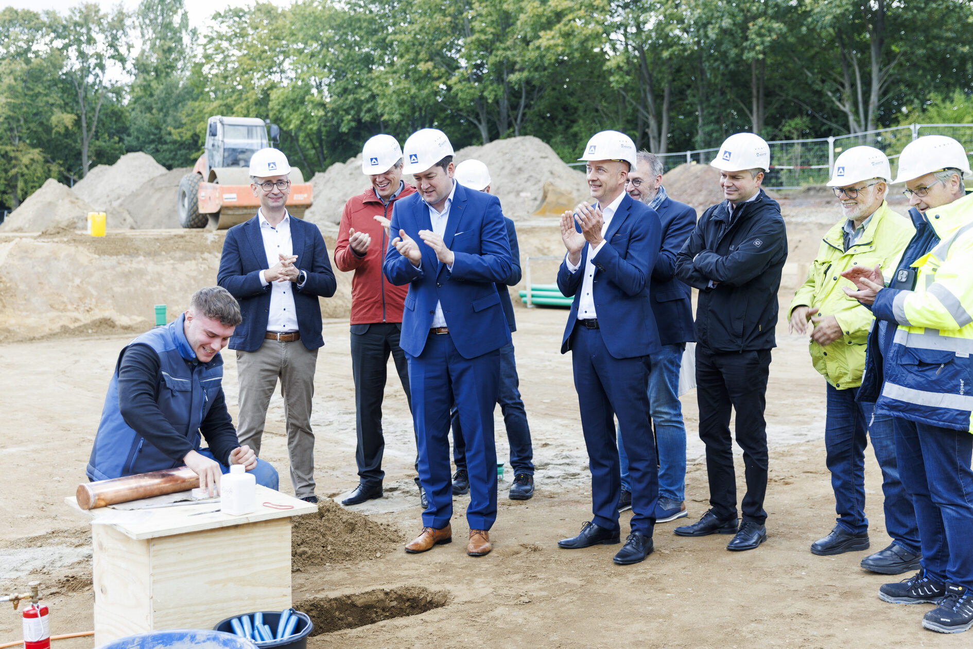 Grundsteinlegung Ricarda-Huch-Schule (Wird bei Klick vergrößert)