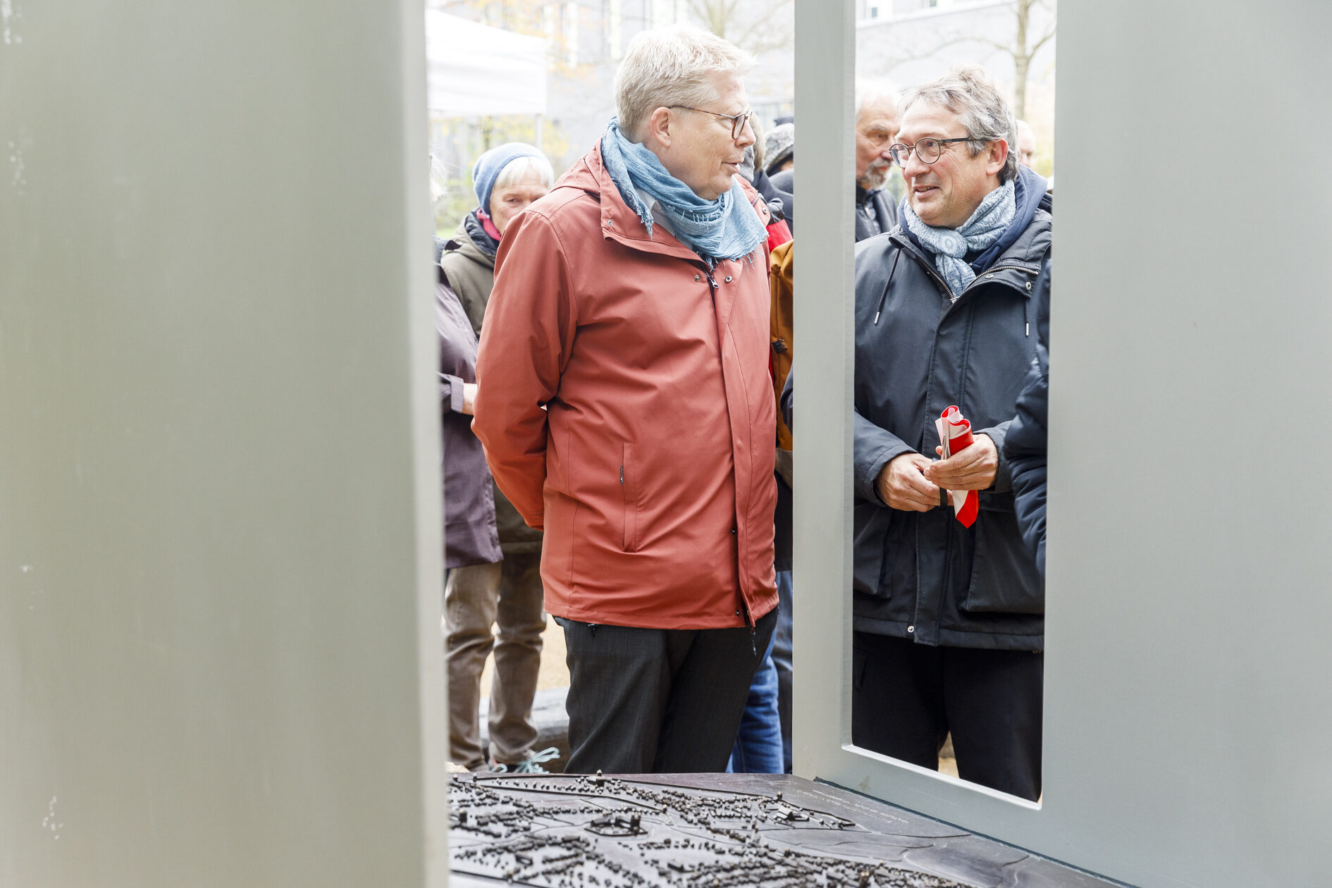 Einweihung Stadtmauer (Wird bei Klick vergrößert)