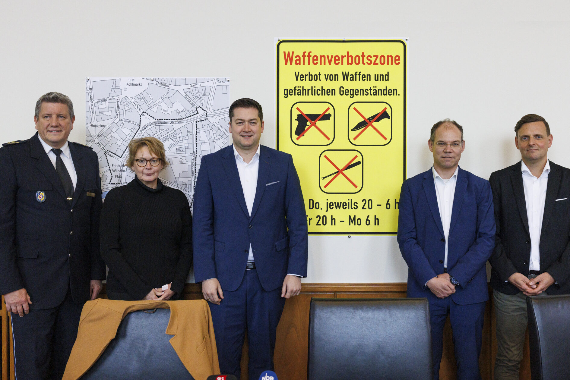 Bei der Pressekonferenz zur geplanten Waffenverbotszone in Braunschweig