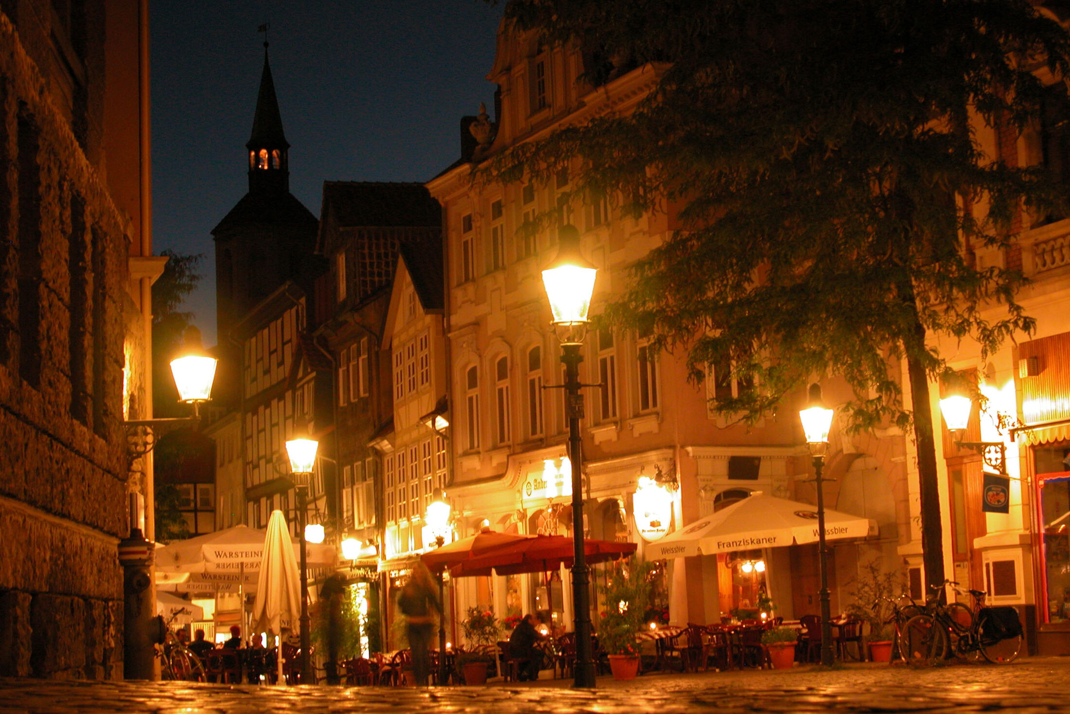 Straßenzug im Magniviertel (Wird bei Klick vergrößert)