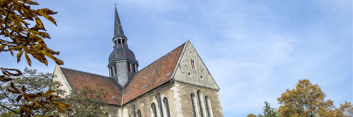 Blick auf die Klosterkirche in Riddagshausen, dem früheren Zisterzienser-Kloster.