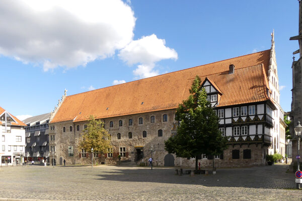 Gewandhaus Nordfassade (Wird bei Klick vergrößert)